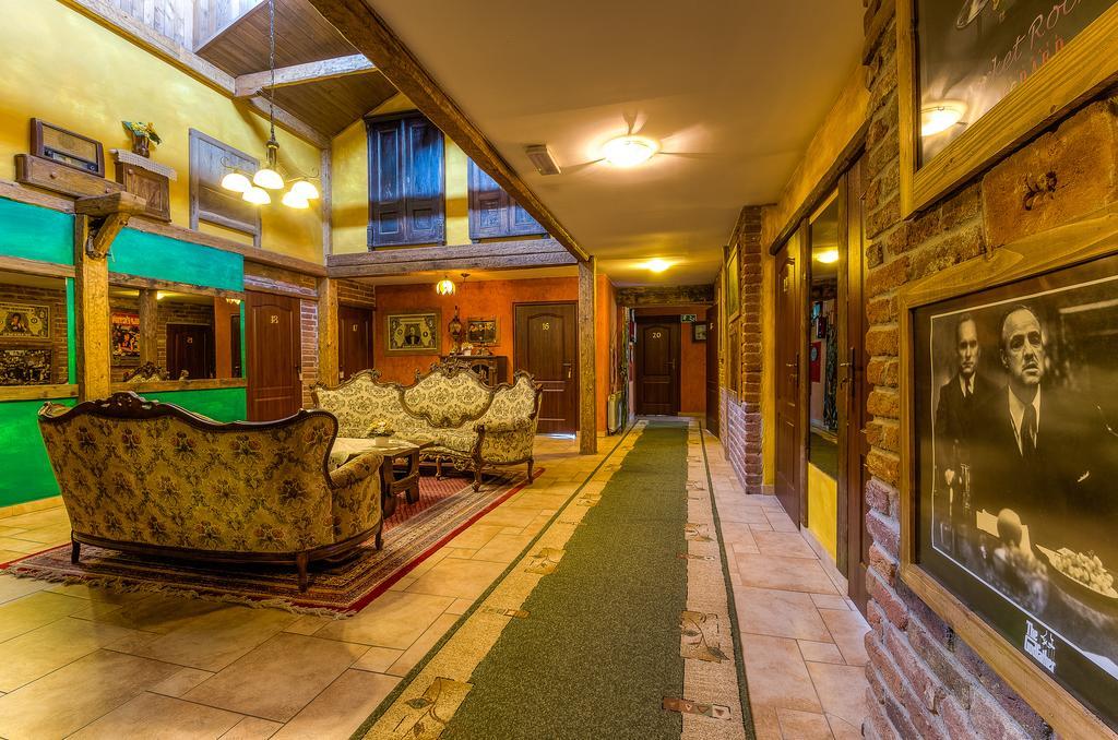 Hotel Restauracja Jas Wedrowniczek Rymanów Exteriér fotografie